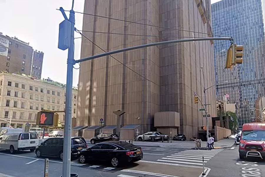 টেলিফোন এক্সচেঞ্জ পরিষেবার দফতর হিসাবে পরিচিতি হলেও এই দফতরে প্রচুর গুরুত্বপূর্ণ তথ্য অত্যাধুনিক পদ্ধতিতে সঞ্চয় করে রাখা হয়।