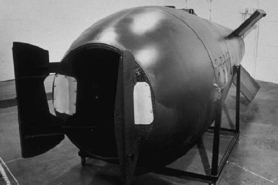 দু’ধরনের পরমাণু বোমা বানানোর পরিকল্পনা করেছিলেন বিজ্ঞানীরা। এম২৮ নামে একটি পরমাণু বোমার ওজন ছিল হালকা।