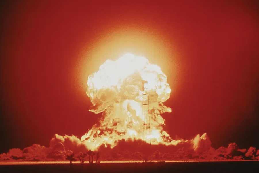 এম২৮ এবং এম২৯ বোমার প্রক্ষেপ শক্তি নিয়ন্ত্রণ করা যেত উচ্চতার মাধ্যমে। তেপায়ার তলার দিকে লাগানো একটি রেগুলেটরের মাধ্যমে ক্ষেপণাস্ত্রের উচ্চতা প্রয়োজনমতো কমানো অথবা বাড়ানো যেত।