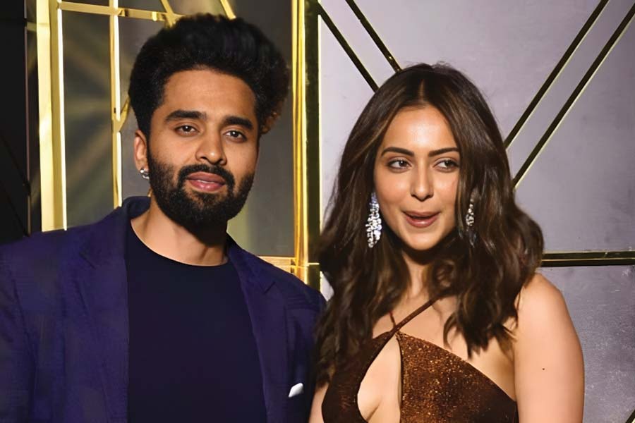 Sources revealed Rakul Preet Singh and Jackky  Bhagnani to get married on 22nd February