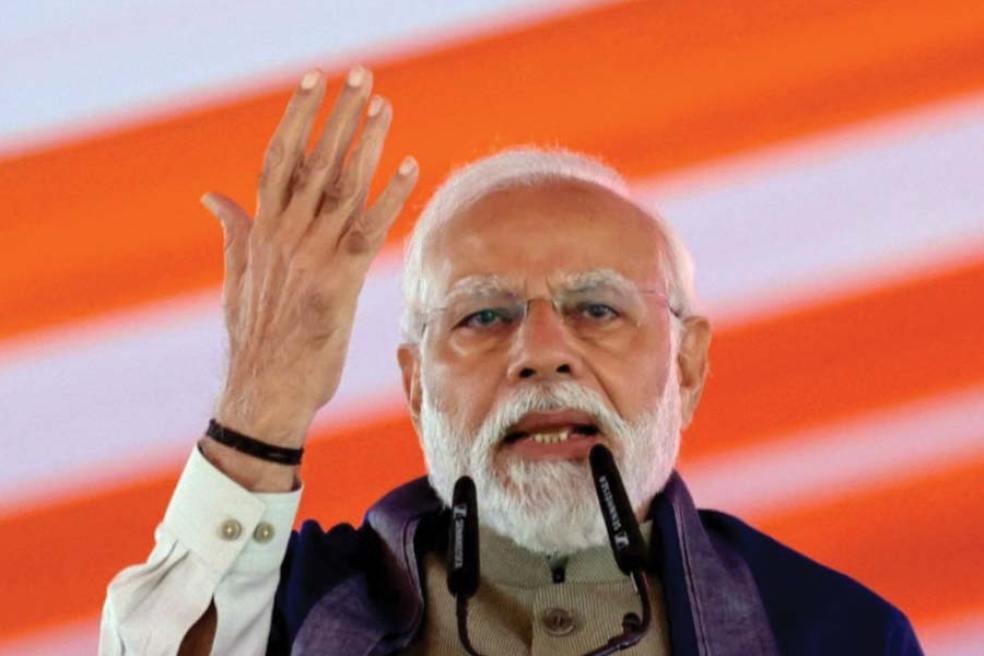 এই আবহে মলদ্বীপের চিন-ঘনিষ্ঠতা অস্বস্তি বাড়িয়েছে নরেন্দ্র মোদী সরকারের। এমনিতেই মুইজ়ু ঘরোয়া রাজনীতিতে ‘ভারত-বিরোধী’ এবং ‘চিন-ঘনিষ্ঠ’ বলে পরিচিত।