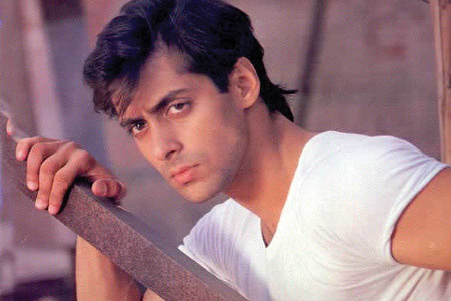 Meet the first Indian actor who charged 100 crore rupees per film 