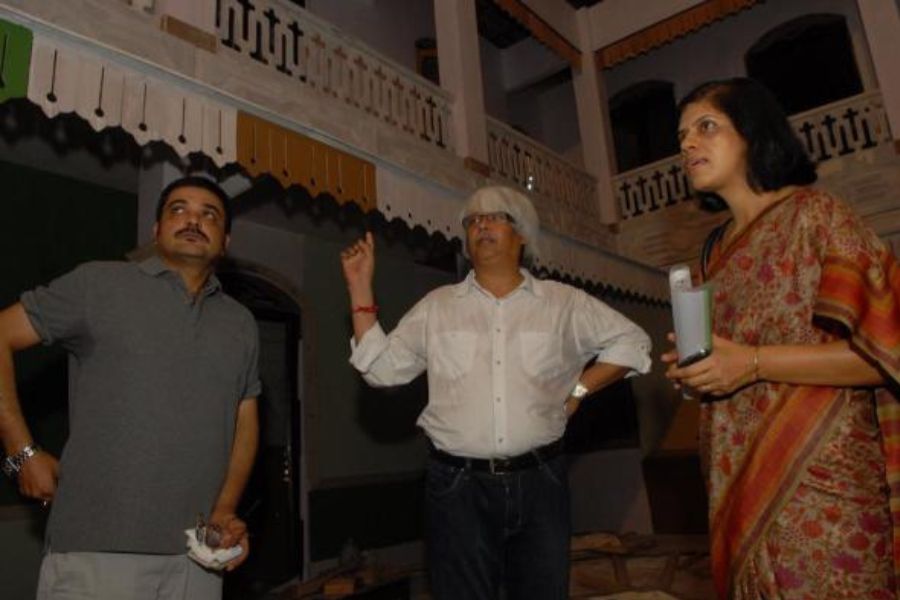 রাজ্যপালের সচিব থেকে পর্যটন সচিব। সেখান থেকে রাজ্য প্রশাসনের দ্বিতীয় সর্বোচ্চ পদে এখন নন্দিনী। কিন্তু তাঁর পরিচয় ঠিক কী?