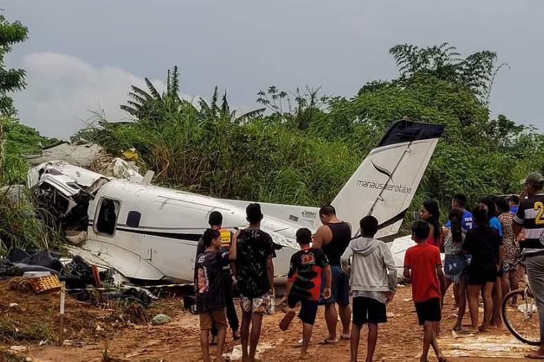 দ্বিতীয় মারাত্মক দুর্ঘটনাটি ঘটে ব্রাজিলে ১৬ সেপ্টেম্বর ২০২৩। মানাস এয়ারলাইন্সের একটি পর্যটকবাহী বিমান অ্যামাজনিয়ান শহর থেকে বার্সেলোসে যাওয়ার পথে খারাপ আবহাওয়ার কারণে ভেঙে পড়ে। ঘটনায় ১৪ জন যাত্রী-সহ বাকি বিমানকর্মীরা সকলেই মারা যান। 