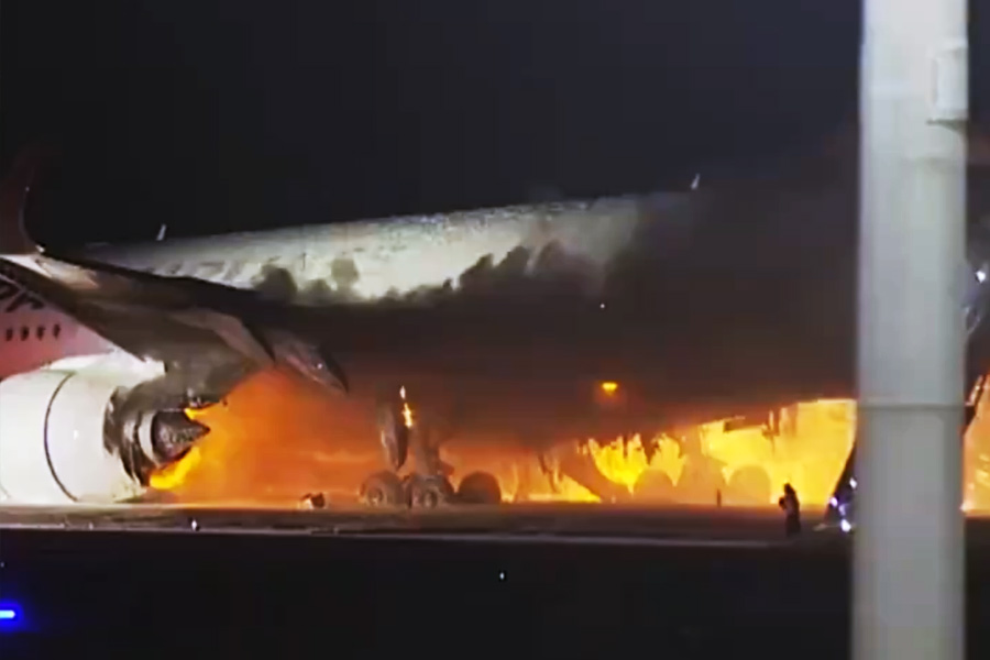 image of plane accident 
