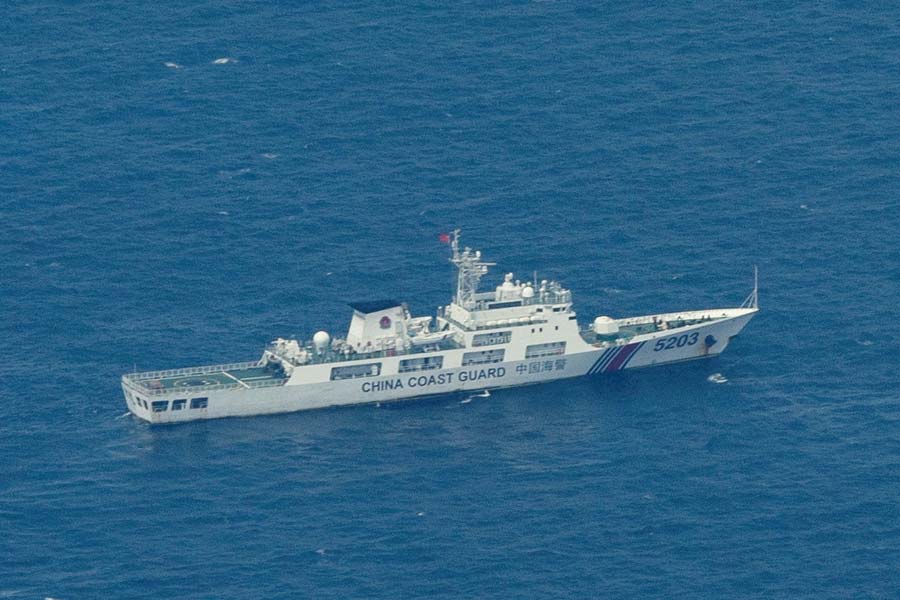 এর আগে চিনের গবেষণাকারী জাহাজ ‘শি ইয়ান ৬’-এর টহল নিয়েও আপত্তি জানিয়েছিল ভারত। শ্রীলঙ্কার নৌসেনার জাহাজের সঙ্গে তা ভারত মহাসাগরে ভেসে বেড়াচ্ছিল। গত সেপ্টেম্বর-অক্টোবরে এই নিয়ে আপত্তি জানায় ভারত।