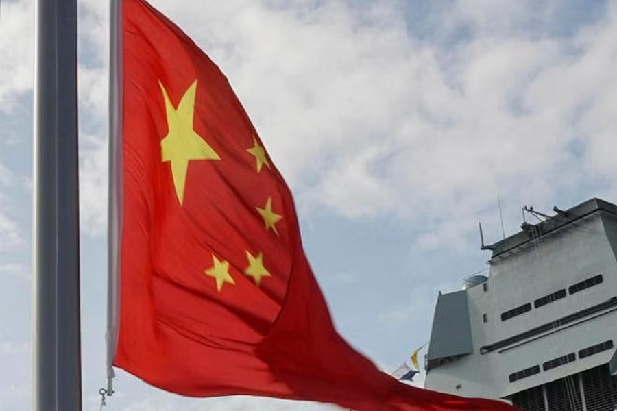 অতীতেও ভারত মহাসাগরে এসে গভীর সমুদ্রে গবেষণা চালিয়েছে চিনের জাহাজ। আন্দামান এবং নিকোবর দ্বীপপুঞ্জের দক্ষিণেও ঘোরাফেরা করেছে। গত বছর অগস্টে ডেং জিয়াজিয়াং এ ভাবে গবেষণা চালিয়েছে ভারত মহাসাগরে। সেপ্টেম্বরে তা ফিলিপিনস সাগরে টহল দেয়।