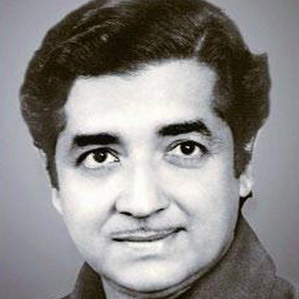 কেরিয়ারের দ্বিতীয় ছবি ‘বিসাপপিন্তে ভিলি’র মাধ্যমে দক্ষিণী ফিল্মজগতে পরিচিতি পান প্রেম। রোম্যান্টিক ঘরানার ছবি থেকে শুরু করে পৌরাণিক ঘরানার ছবিতে অভিনয় করতে দেখা গিয়েছে তাঁকে।