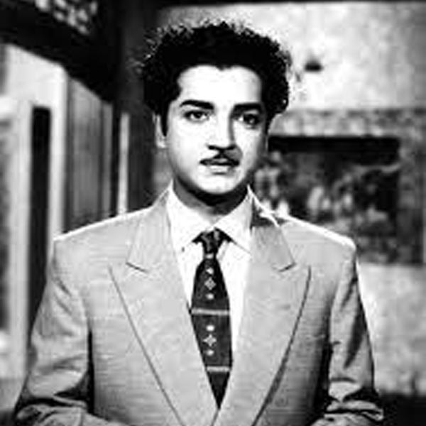 প্রেমের যখন ৫০ বছর বয়স তখন তিনি মুখ্যচরিত্রে অভিনয় ছেড়ে পার্শ্বচরিত্রে অভিনয় শুরু করেন। আশির দশক থেকেই মালয়ালম ছবিতে পার্শ্বচরিত্রে অভিনয় করা শুরু করেন প্রেম।