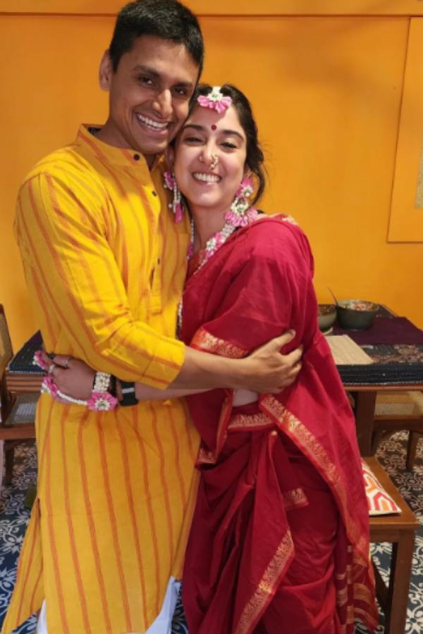 খান বাড়িতে উৎসবের মরসুম। আমির-কন্যার বিয়ে যে! গত নভেম্বরেই সারা হয়ে গিয়েছিল বাগ্‌দান পর্ব। এ বার চার হাত এক হওয়ার পালা।