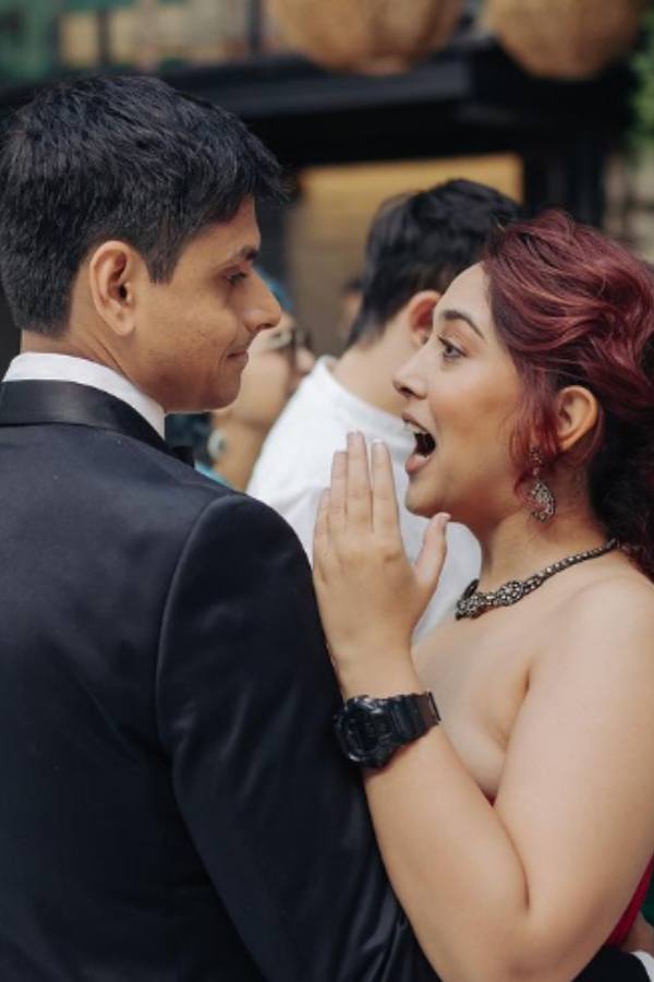 এ বার বিয়ের পালা। তবে ইরা-নূপুরের বিয়েতে আসতে গেলে বেশ কিছু নিয়ম মেনে চলতে হবে অতিথিদের।