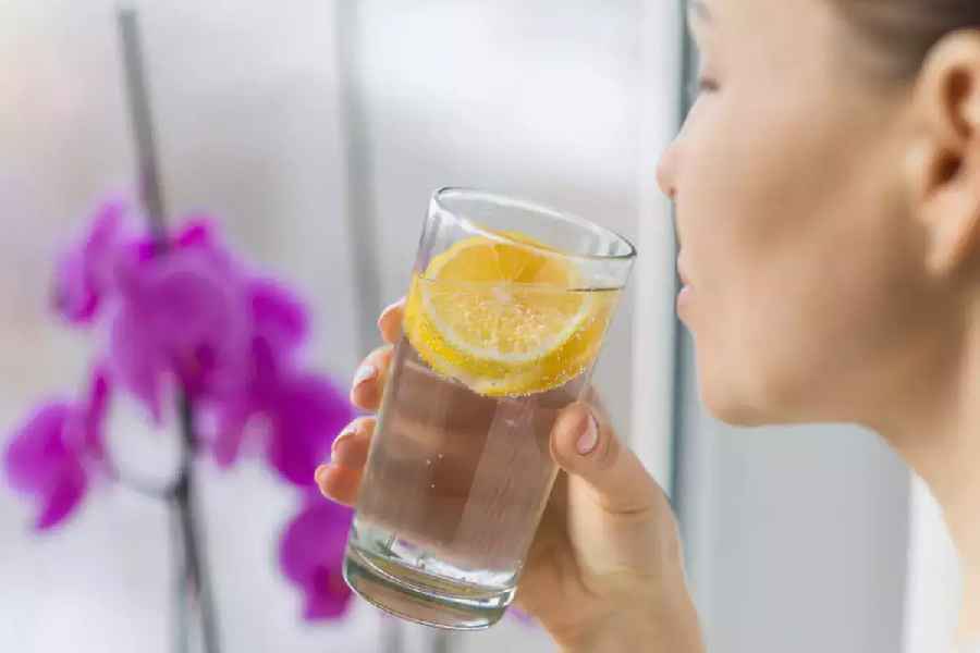 Can drinking hot lemon water actually help in fat burning process.