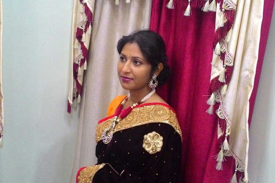 বলাগড় হাই স্কুলে পড়তেন রুনা। পড়াশোনায় বেশ ভালই ছিলেন বলে জানাচ্ছেন রুনাকে বহু দিন চেনা মানুষেরা। বরাবরই বাংলার উপর বাড়তি আগ্রহ ছিল মেয়ের। তাই বাড়ির লোকেরাও চাইতেন, বাংলা নিয়েই উচ্চশিক্ষা নিক মেয়ে। বাড়ির কথা মেনেই বাংলায় স্নাতকোত্তর করেন রুনা। 