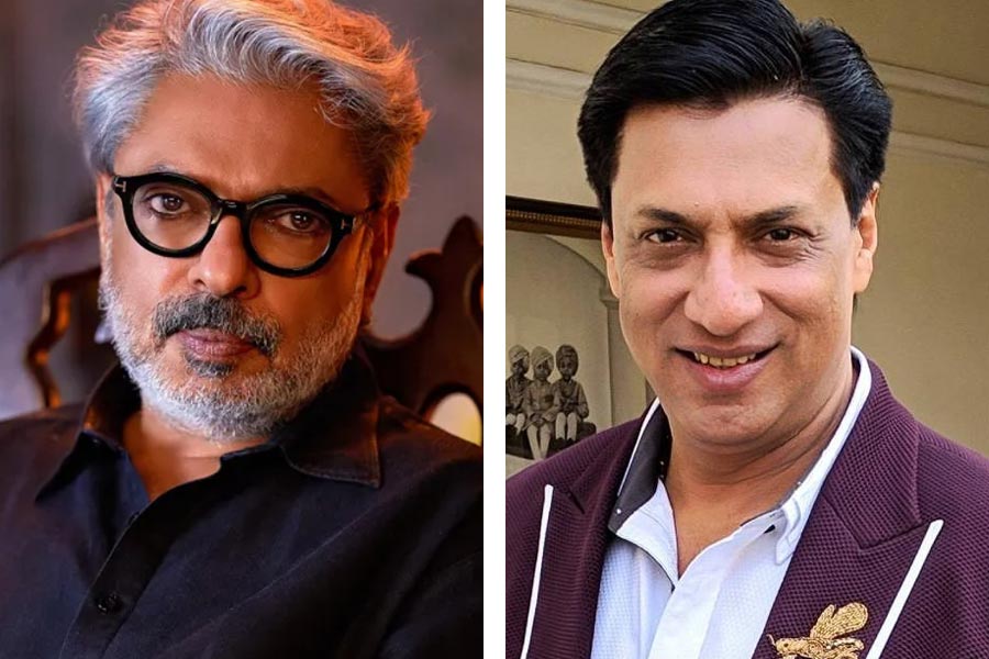 বলিপাড়ার ছবিনির্মাতা সঞ্জয় লীলা ভন্সালী এবং মধুর ভান্ডারকরকেও আমন্ত্রণপত্র পাঠানো হয়েছে রামমন্দিরের উদ্বোধনী অনুষ্ঠানে।