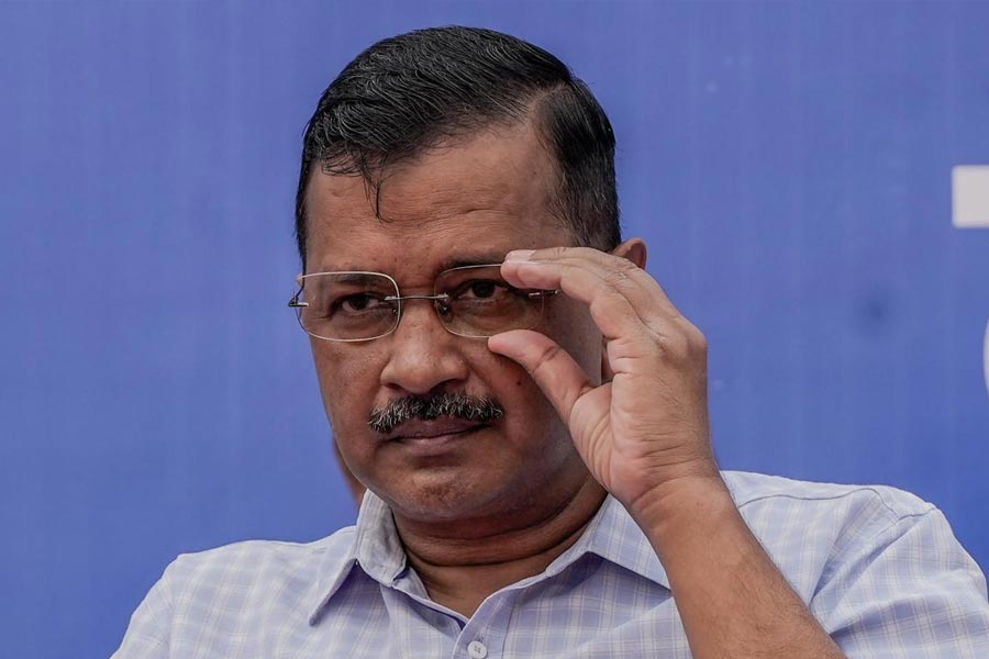 দিল্লিতে সরকার গঠন করার পর এই মহল্লা ক্লিনিকই ছিল আম আদমি পার্টির প্রথম ওভার বাউন্ডারি। উদ্যোগী হয়েছিলেন স্বয়ং মুখ্যমন্ত্রী অরবিন্দ কেজরীওয়াল।