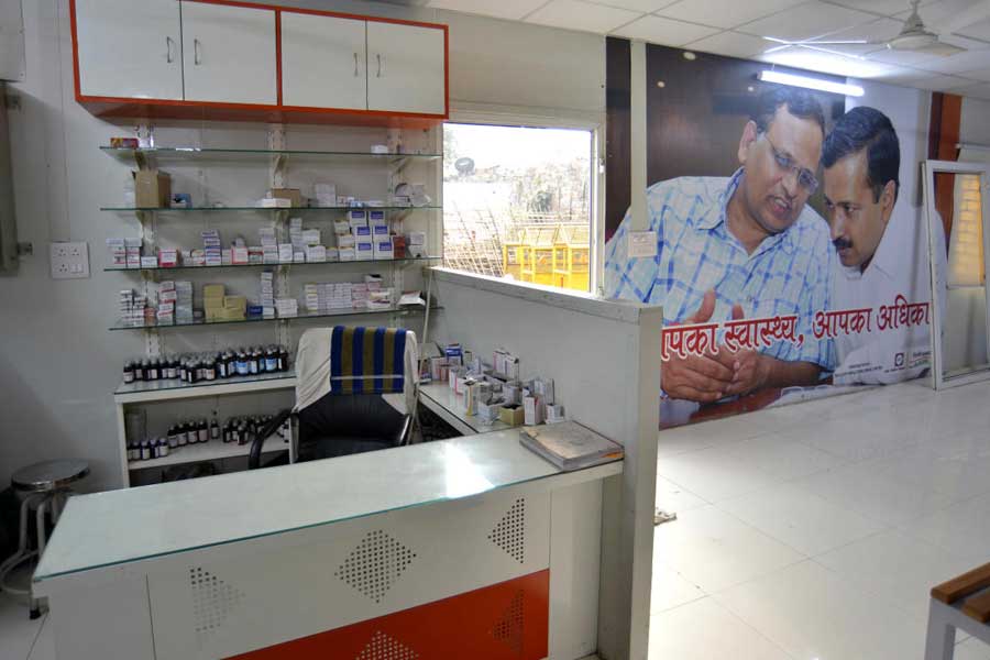 একটি অনুসন্ধান রিপোর্টে জানা গিয়েছে, ৩০৯২ জন রোগীর মোবাইল নম্বর হিসাবে একটিই নম্বর নথিভুক্ত করা হয়েছে—৯৯৯৯৯৯৯৯৯৯।