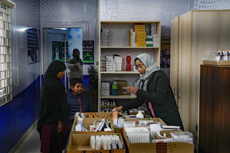 লেফটেন্যান্ট গভর্নরের দফতর থেকে প্রকাশিত রিপোর্টে দাবি করা হয়েছে, মূলত দিল্লির সরকারি হাসপাতাল এবং মহল্লা ক্লিনিকে যে সমস্ত রোগী চিকিৎসা করাতে এসেছেন, তাঁদের নামেই করানো হয়েছে এই স্বাস্থ্যপরীক্ষা।