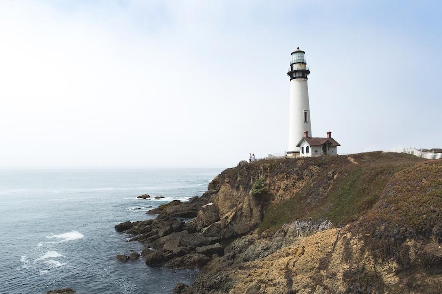 The Flannan isle mystery, lighthouse keepers just swept away