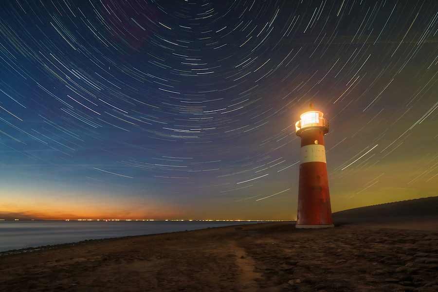 The Flannan isle mystery, lighthouse keepers just swept away