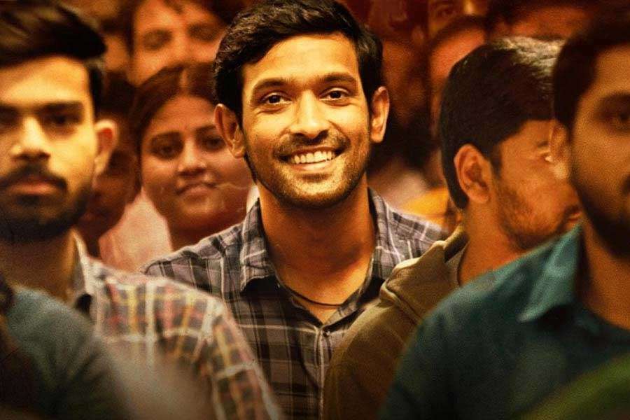 প্রথম দু’বারে আইপিএস পরীক্ষায় কৃতকার্য হননি। তৃতীয় বারের চেষ্টায়, ২০১৫ সালে আসে সাফল্য। পুজোর আগে জেলার দায়িত্বে এসেছেন। 