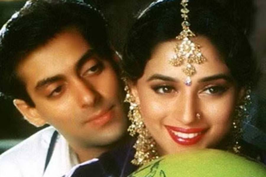 Meet the bollywood actress whose consecutive eight pictures got flopped, gave first 200 crore hit