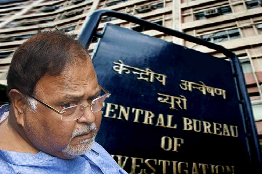 Partha Chatterjee goes to High Court seeking relief from CBI case