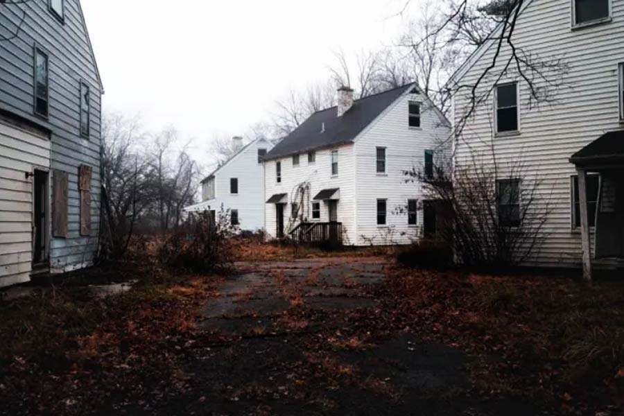 Over hundred homes abandoned in Ohio, the neighborhood was once fascinating