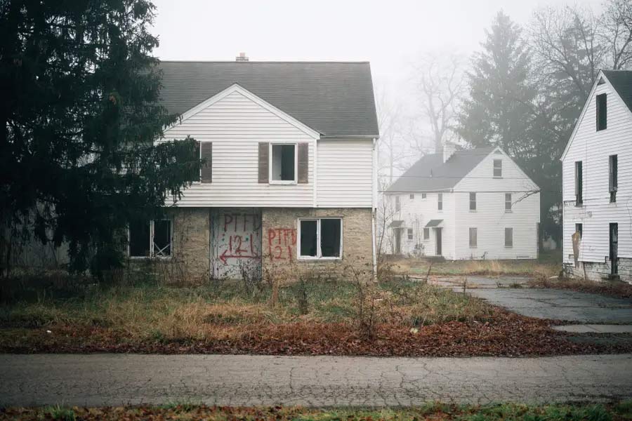 Over hundred homes abandoned in Ohio, the neighborhood was once fascinating