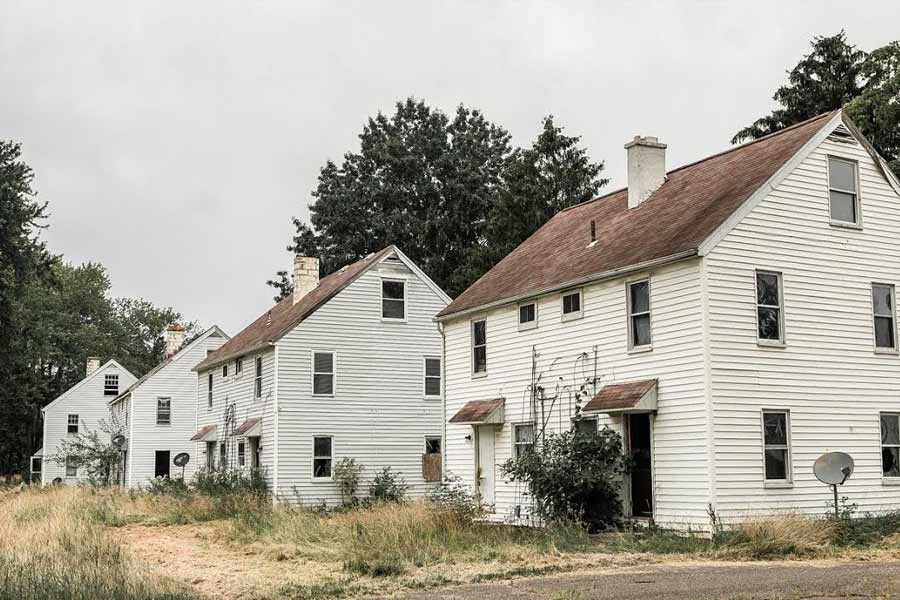 Over hundred homes abandoned in Ohio, the neighborhood was once fascinating