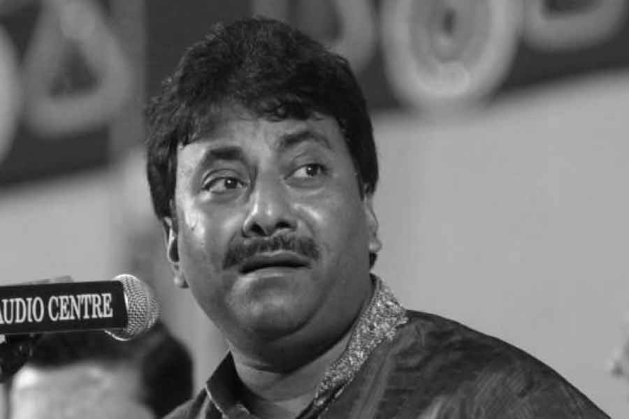 Bengali director Arindam Sil remembers deceased singer after death of Rashid Khan