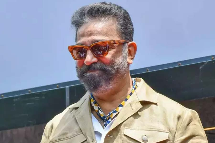 দক্ষিণী পরিচালক এস শঙ্করের পরিচালনায় চলতি বছরে মু্ক্তি পাওয়ার কথা ‘ইন্ডিয়ান ২’ নামের একটি তামিল ছবির। এই ছবিতে কমল হাসানের পাশাপাশি অভিনয় করবেন নয়নতারা এবং কাজল আগরওয়াল। এই ছবিতে দ্বৈতচরিত্রে অভিনয় করতে দেখা যাবে কমলকে।