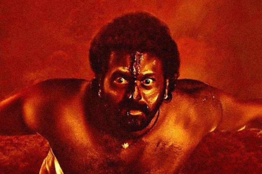 ২০২২ সালে ঋষভ শেট্টির পরিচালনায় মুক্তি পায় ‘কান্তারা’ ছবির প্রথম পর্ব। পরিচালনার পাশাপাশি এই ছবিতে অভিনয়ও করেছিলেন ঋষভ। ছবিমুক্তির পর দর্শকের ভূয়সী প্রশংসা কুড়োয় ‘কান্তারা’। চলতি বছরে এই ছবির দ্বিতীয় পর্ব মুক্তি পাওয়ার কথা। এই ছবিতেও অভিনয় করতে দেখা যাবে ঋষভকে।