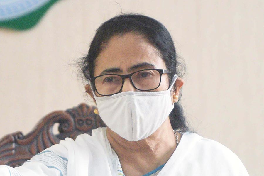 Mamata Banerjee suggests people to wear mask to avoid Covid-19 infection