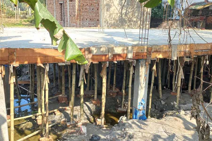 About six hundred notices of illegal construction appeared within one and a half month in Kolkata