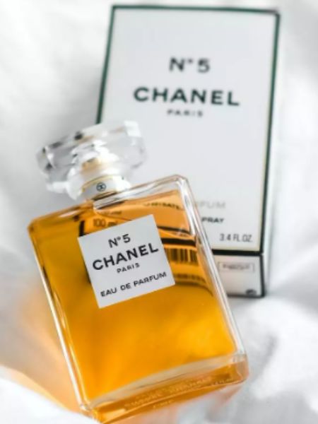 Give these special and expensive gifts to your partner on Valentine's Day dgtl