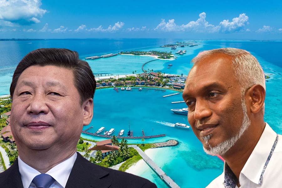 সম্প্রতি চিনের সঙ্গে ২০টি চুক্তি করেছে মলদ্বীপ। দ্বীপরাষ্ট্রকে পরিকাঠামো উন্নয়নে সাহায্য দেওয়ার কথাও জানিয়েছে বেজিং। বদলে চিনের থেকে বিপুল পরিমাণ ঋণ নিয়েছে মলদ্বীপ।