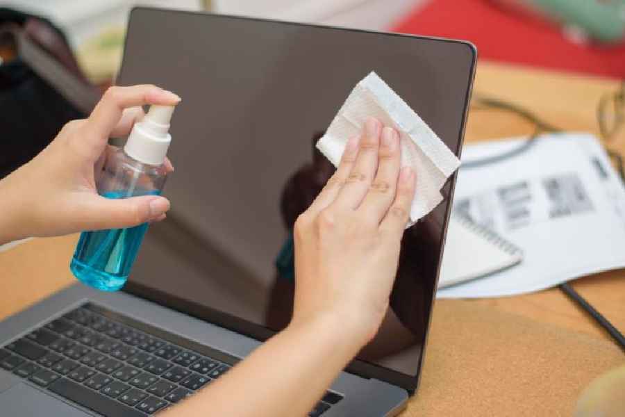 Tips to take care of your laptop.