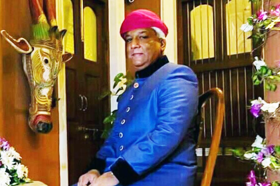 ক্রিকেট ছাড়াও গল্‌ফ খেলায় পটু ছিলেন সমরজিৎ। গল্‌ফ খেলার প্রতি ঝোঁক থাকায় লক্ষ্মী বিলাস প্যালেসের মধ্যে একটি গল্‌ফ কোর্স এবং ক্লাব তৈরি করিয়েছিলেন তিনি।