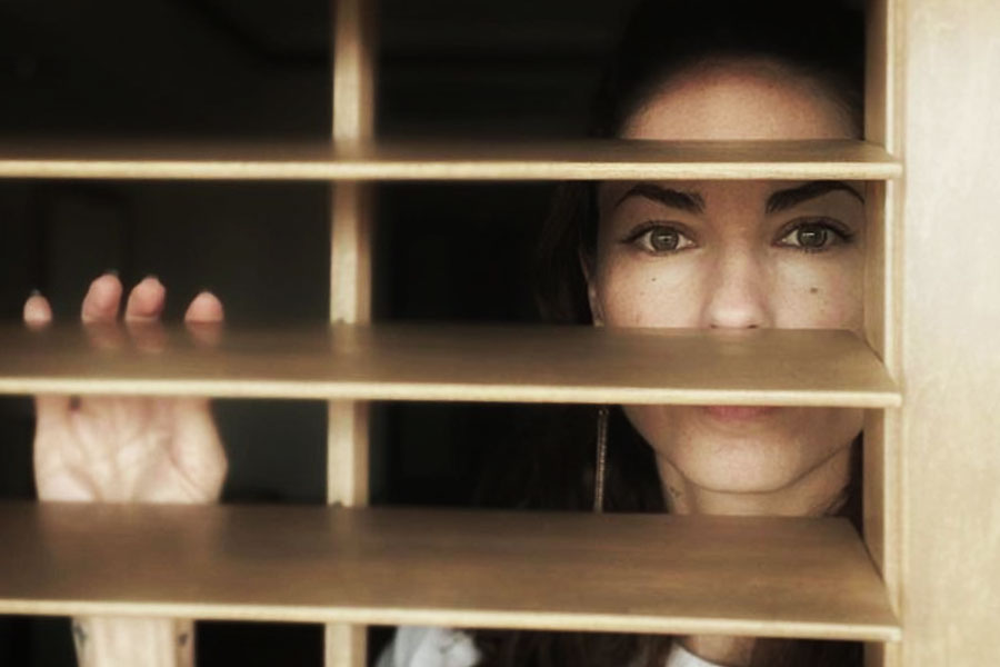 হিন্দি ফিল্মজগৎ থেকে অভিনয়ের প্রস্তাব না পাওয়ায় বলিপাড়া থেকে সরে যাওয়ার সিদ্ধান্ত নেন বারবারা। আবার নিজের দেশে ফিরে যান মেক্সিকান অভিনেত্রী।