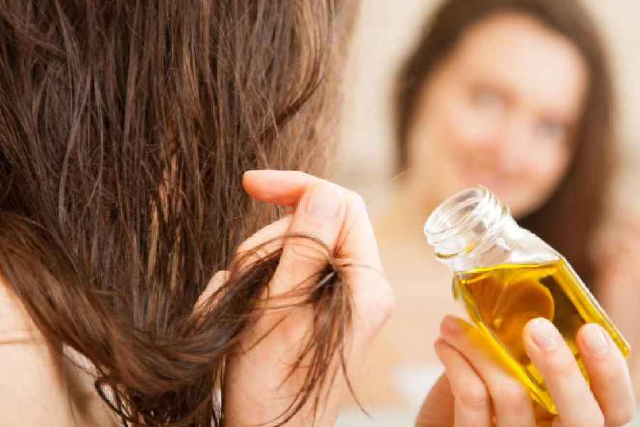 What happens if you leave oil in your hair overnight.