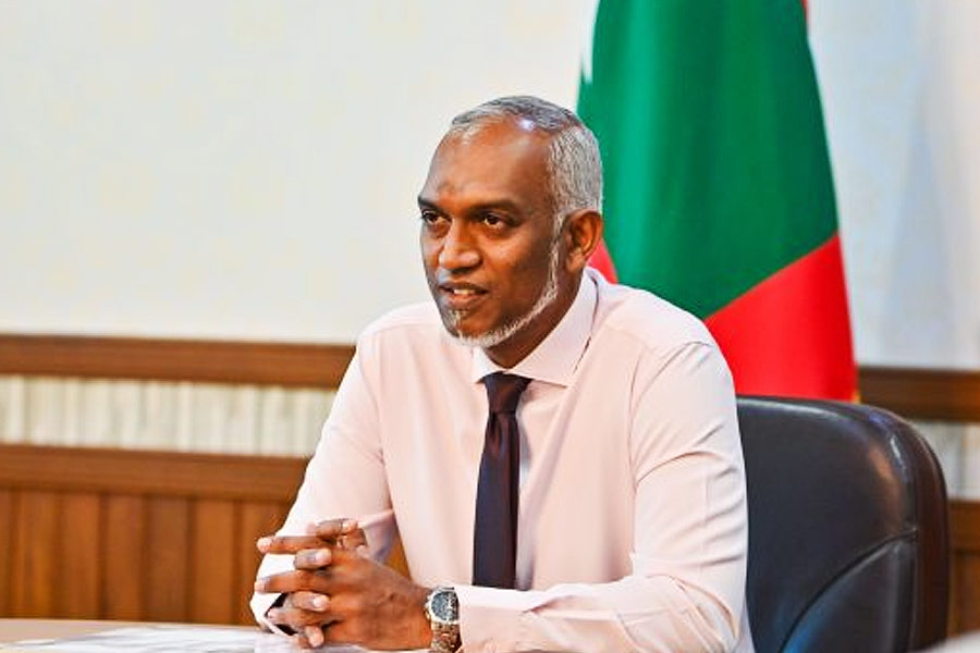 মুইজ্জুর এ রকম ‘ভারত বৈরিতা’র কারণ কী কী হতে পারে, তা নিয়েও একাধিক মত রয়েছে কূটনৈতিক বিশেষজ্ঞদের মধ্যে। 