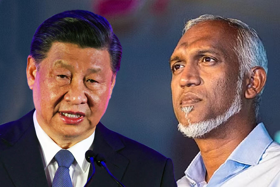 তাৎপর্যপূর্ণ ভাবে ওই বৈঠকেই বেজিংকে তাঁদের ‘পুরনো বন্ধু এবং ঘনিষ্ঠতম সহযোগী’ বলেন মুইজ্জু। দুই রাষ্ট্রপ্রধানের বৈঠকে দ্বিপাক্ষিক আর্থিক এবং বাণিজ্যিক সহযোগিতা সংক্রান্ত কয়েকটি চুক্তি সই হয়। ওই চুক্তিগুলিতে বাণিজ্য, প্রতিরক্ষা-সহ একাধিক ক্ষেত্রে ভারত নির্ভরতা থেকে বেরোনোর চেষ্টা করা হয় বলে সূত্রের খবর।