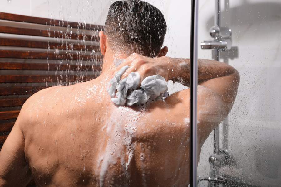 Do you know all the drawbacks of daily bathing.