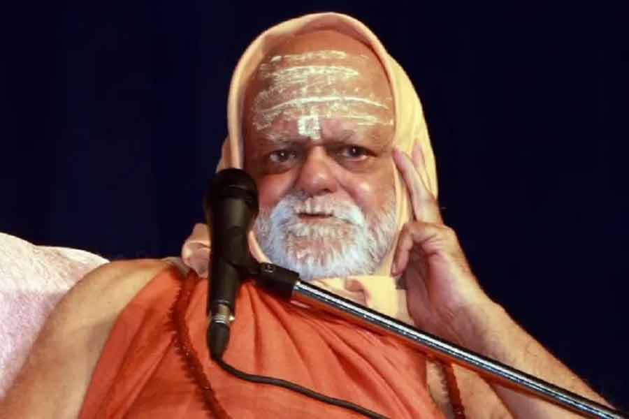 আদি শঙ্কর প্রতিষ্ঠিত পুরীর মঠটির নাম গোবর্ধনপীঠ। খ্রিস্টপূর্ব ৪৮৬ অব্দে এই মঠ তৈরি করা হয়েছিল। বর্তমানে এই মঠের প্রধান হলেন শঙ্করাচার্য স্বামী নিশ্চলানন্দ সরস্বতী।