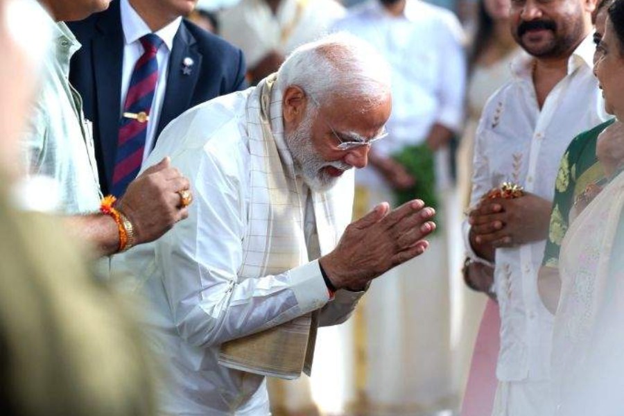 গুরুভায়ুর শ্রীকৃষ্ণ মন্দিরে প্রধানমন্ত্রী নরেন্দ্র মোদী।