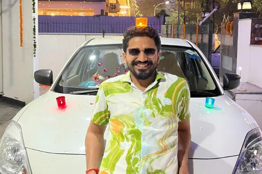 Ankit joshi leaves corporate job and becomes cab driver dgtl