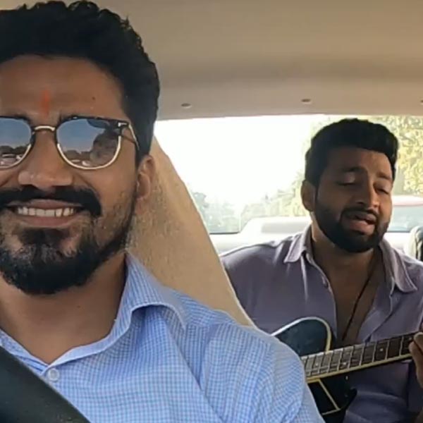 এর পর ক্যাব নিয়ে পথে নেমে পড়েন। নয়ডায় গাড়ি চালান তিনি। কবে থেকে, সে বিষয়ে অবশ্য খুব একটা খোলসা করেননি অঙ্কিত।