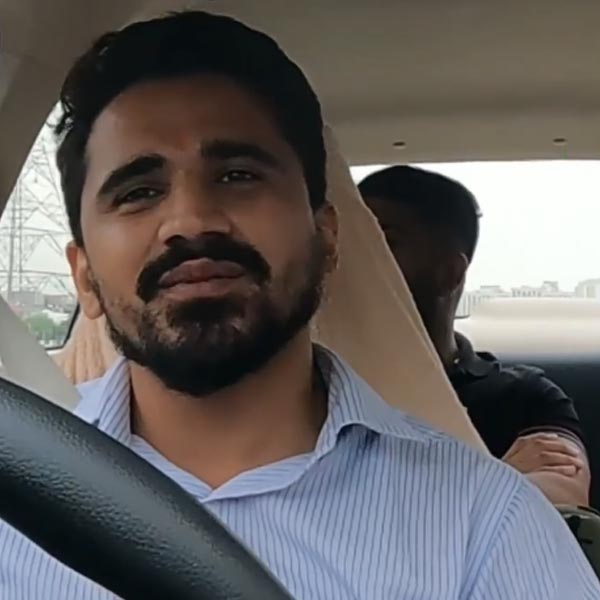 এখন পর্যন্ত ভিডিয়োটিতে লাইক দিয়েছেন সাড়ে সাত লক্ষেরও বেশি জন। ভিডিয়ো দেখে নানান জন নানান মন্তব্য করেছেন। কেউ লিখেছেন, ‘এই ধরনের ভিডিয়ো আরও বেশি করে দেখতে চাইব।’