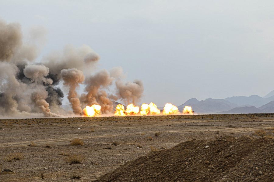 What are the problem between Pakistan-Iran and Pakistan-Afghanistan