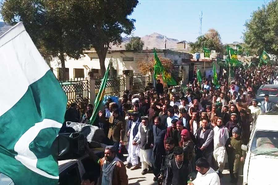 What are the problem between Pakistan-Iran and Pakistan-Afghanistan